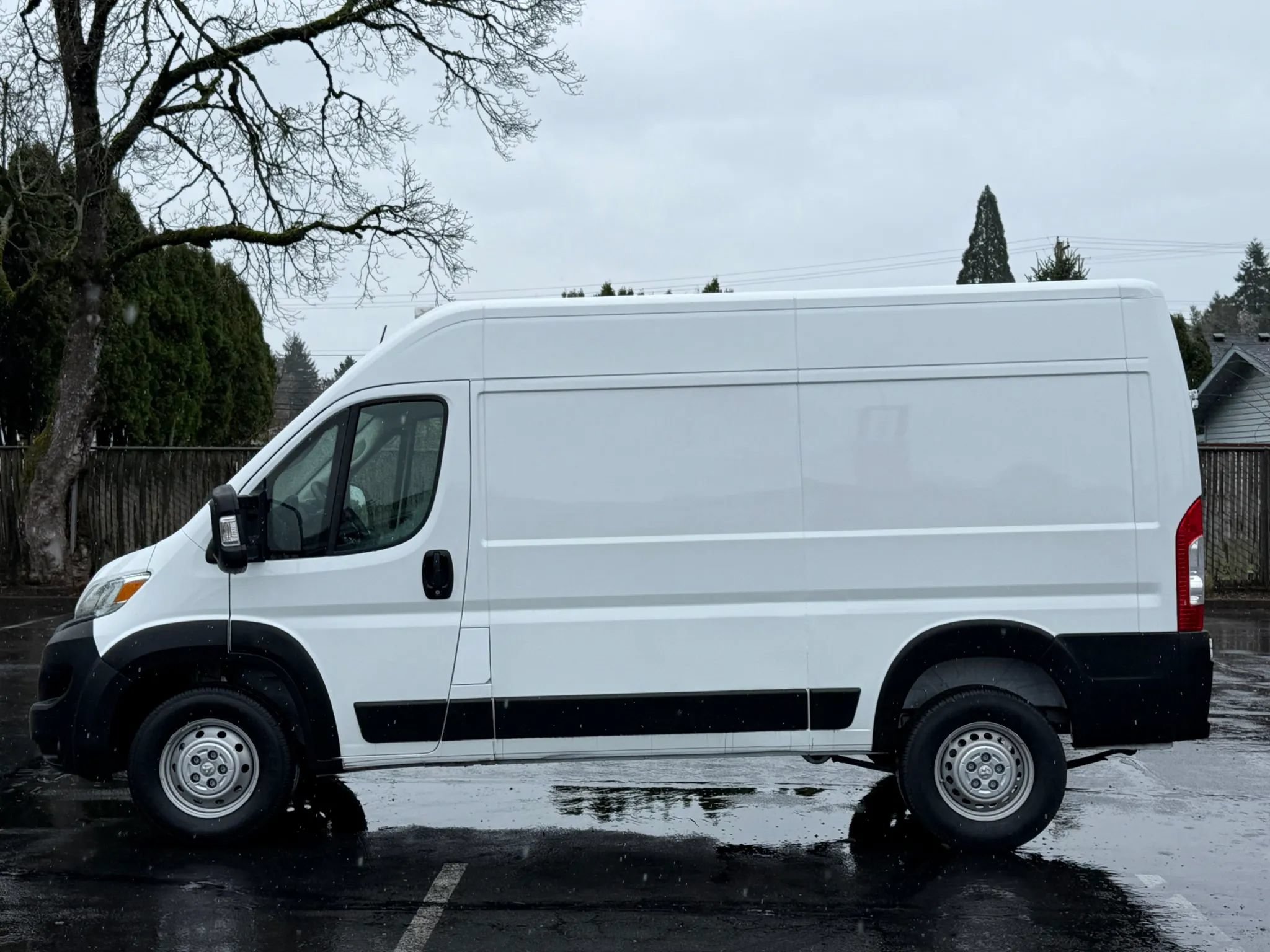 Used 2023 RAM ProMaster 1500 FWD image 2