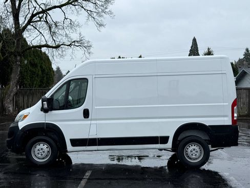 Used 2023 RAM ProMaster 1500 FWD image 2