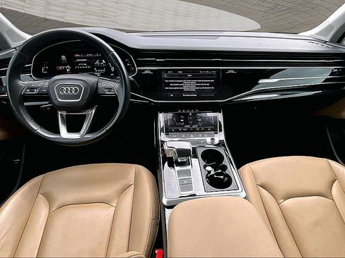 Used 2021 Audi Q7 2.0T Premium Plus w/ Premium Plus Package AWD/4WD image 12