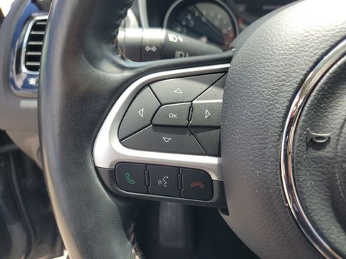 Used 2020 Jeep Compass Limited w/ Advanced Safety Group AWD/4WD image 15