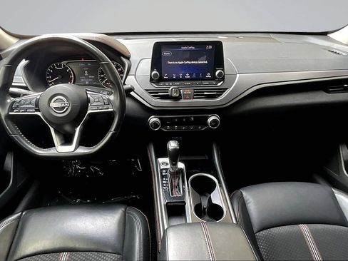 Used 2024 Nissan Altima 2.5 SR FWD image 6