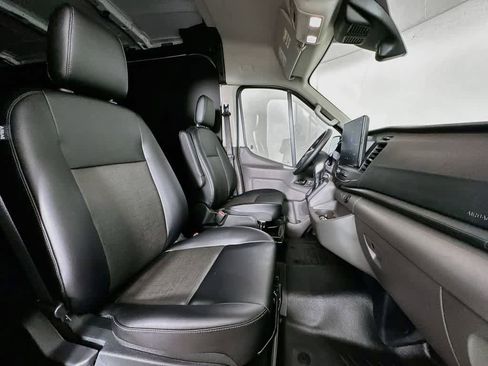 New 2026 Ford Transit 250 148 Medium Roof RWD image 13