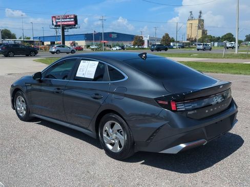 Used 2025 Hyundai Sonata SE FWD image 7