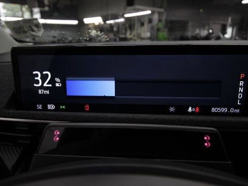 Used 2021 Ford Mustang Mach-E Premium image 16