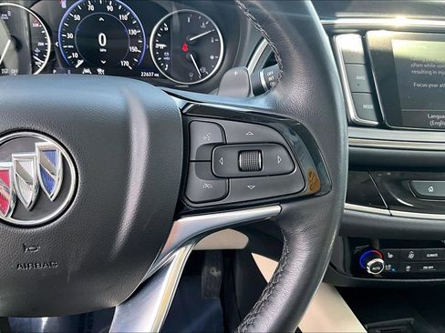 Used 2022 Buick Enclave Avenir w/ Avenir Technology Package AWD/4WD image 19