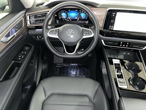 New 2026 Volkswagen Atlas SEL AWD/4WD image 7