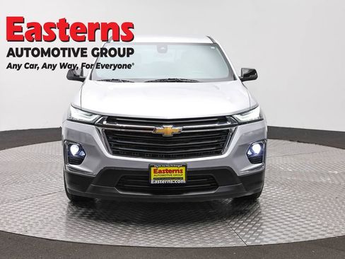Used 2022 Chevrolet Traverse LS AWD/4WD image 2