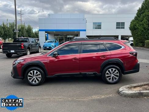 Used 2024 Subaru Outback Premium AWD/4WD image 4