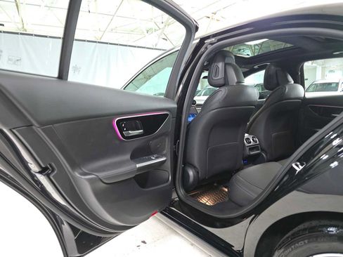 Used 2023 Mercedes-Benz C 300 4MATIC Sedan image 15