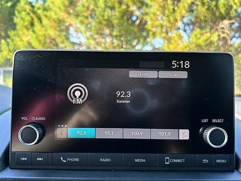 Used 2025 Honda Pilot Sport image 27