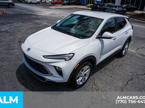 Used 2025 Buick Encore GX Preferred FWD image 19