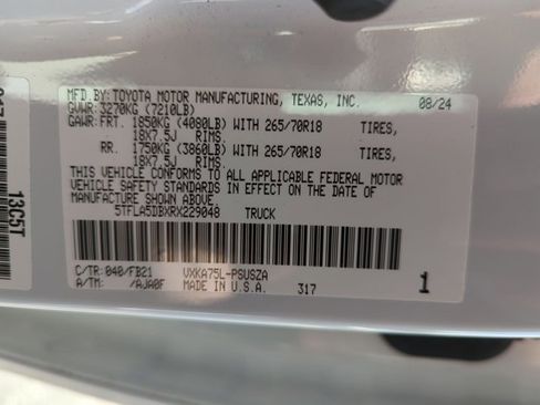 Used 2024 Toyota Tundra SR5 w/ SR5 Convenience Package image 15