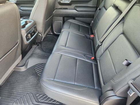 Used 2023 Chevrolet Silverado 1500 LTZ w/ LTZ Convenience Package II AWD/4WD image 30