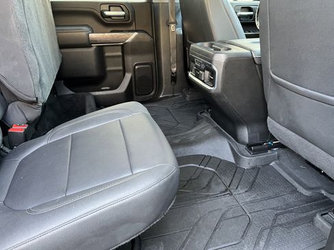 Used 2022 Chevrolet Silverado 2500 LTZ w/ LTZ Plus Package image 19