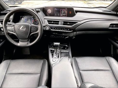 Used 2019 Lexus UX 200 w/ Premium Package FWD image 7