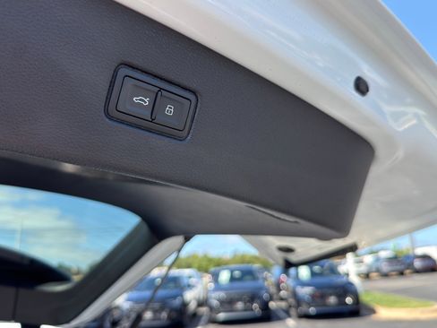 Used 2021 Audi Q7 2.0T Premium Plus AWD/4WD image 9