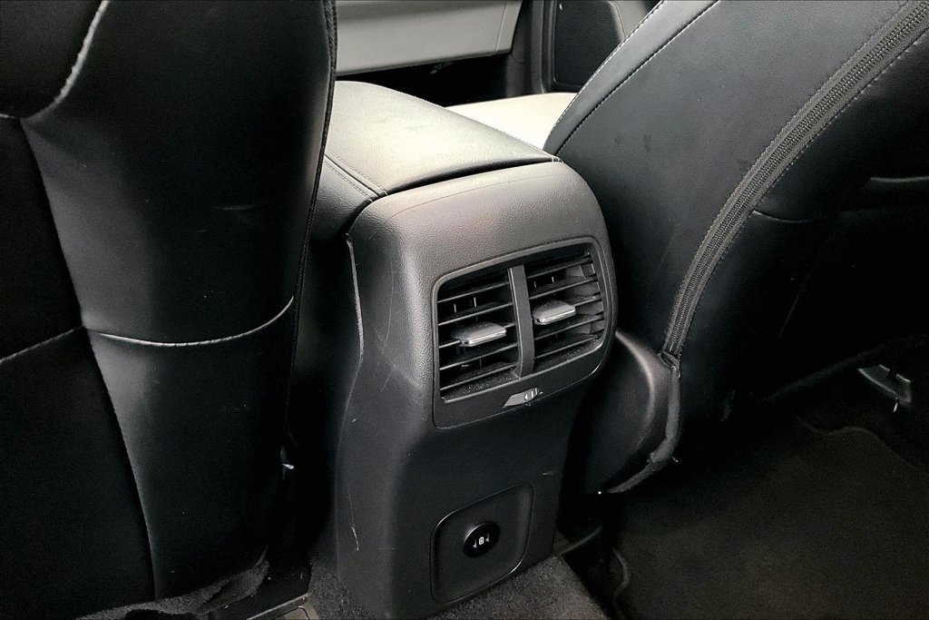 Used 2025 Ford Escape Platinum AWD/4WD image 29