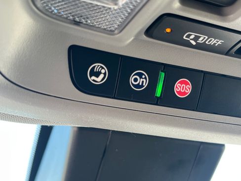 Used 2023 Chevrolet Equinox LT image 16