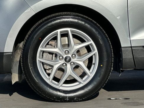 Certified 2024 Ford Edge SEL image 28