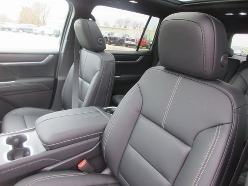 New 2026 GMC Acadia Elevation w/ Super Cruise Package image 13