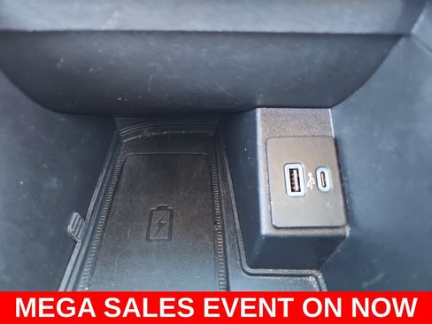 Used 2022 Ford Edge Titanium w/ Equipment Group 301A AWD/4WD image 26