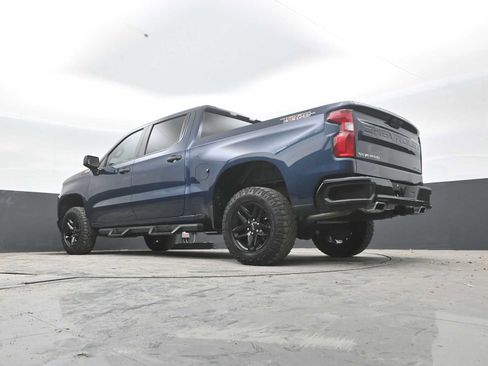 Used 2021 Chevrolet Silverado 1500 Custom Trail Boss AWD/4WD image 40