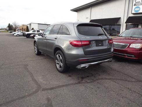 Used 2018 Mercedes-Benz GLC 300 4MATIC image 3