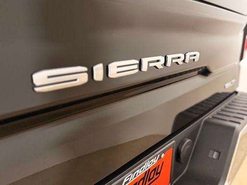 Used 2024 GMC Sierra 1500 SLT image 15