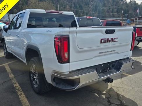 Used 2025 GMC Sierra 1500 SLT image 4