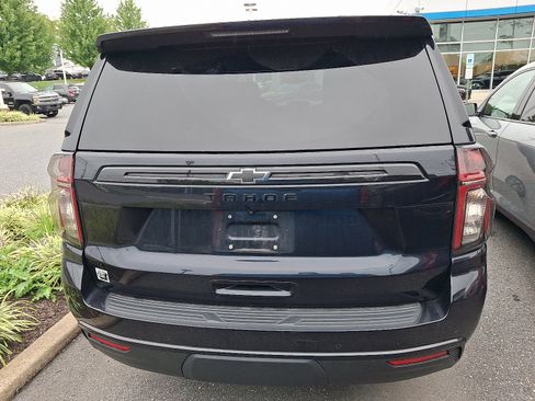 Used 2023 Chevrolet Tahoe Z71 w/ Luxury Package AWD/4WD image 4