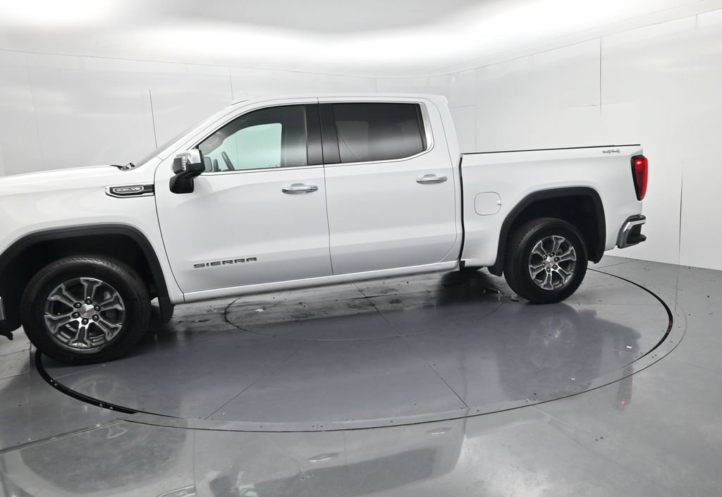 Used 2024 GMC Sierra 1500 SLT AWD/4WD image 4