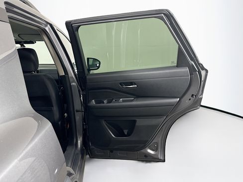 Used 2022 Nissan Pathfinder SV w/ SV Black Package FWD image 30