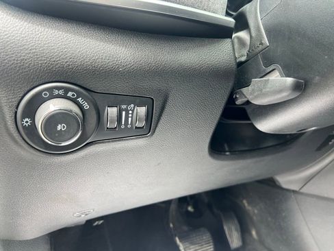 Used 2024 Jeep Compass Latitude AWD/4WD image 21