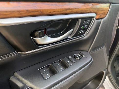 Used 2021 Honda CR-V EX-L image 17