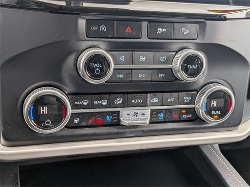 Used 2024 Ford Expedition XLT image 20