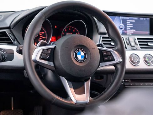 Used 2016 BMW Z4 sDrive28i image 12