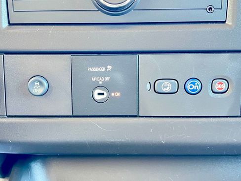 Used 2024 Chevrolet Express 2500 w/ Driver Convenience Package image 23