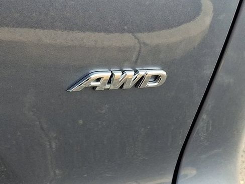 Used 2023 Toyota Corolla Cross L AWD/4WD image 34