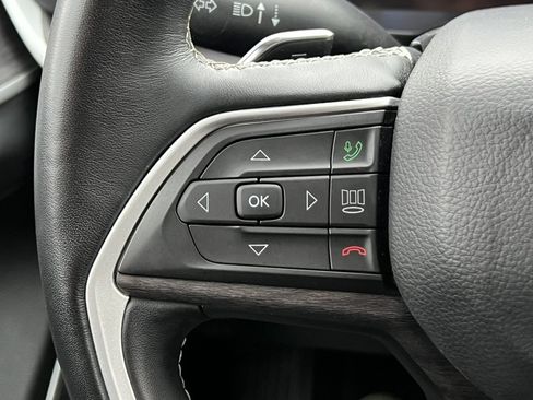 Used 2022 Jeep Grand Cherokee L Limited image 21