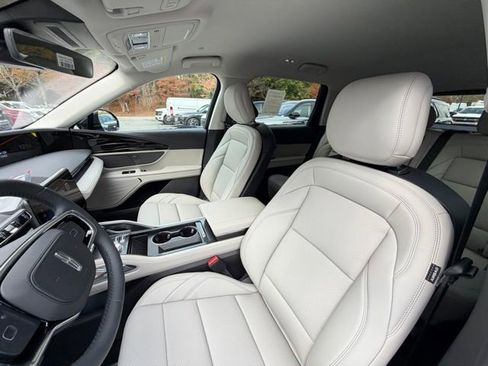 New 2026 Lincoln Nautilus Premier image 13