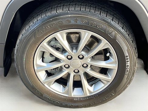 Used 2022 Jeep Cherokee Latitude Lux image 30