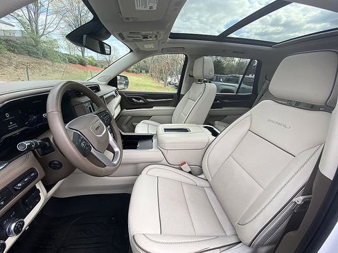 Used 2024 GMC Yukon Denali w/ Max Trailering Package image 11