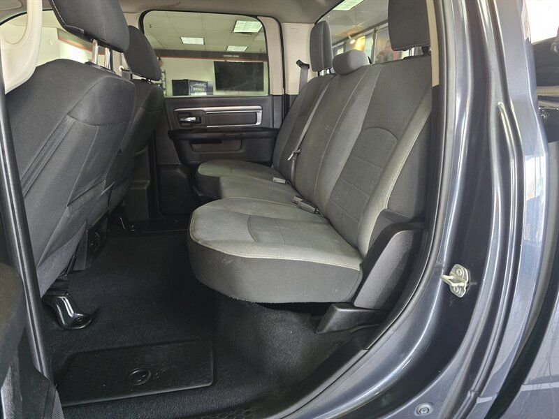 Used 2021 RAM 1500 Classic SLT RWD image 12