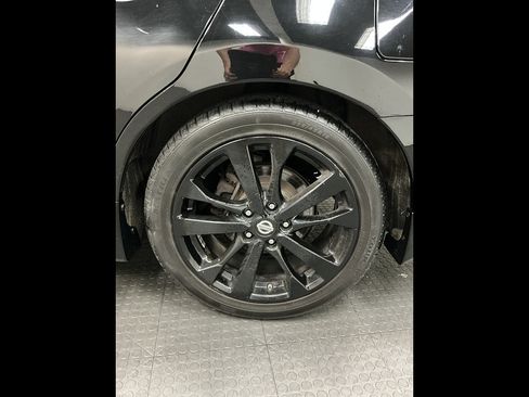 Used 2018 Nissan Altima 2.5 SR w/ SR Midnight Edition FWD image 30