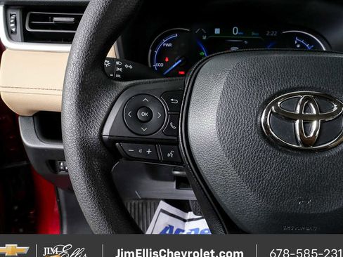 Used 2023 Toyota RAV4 LE AWD/4WD image 9