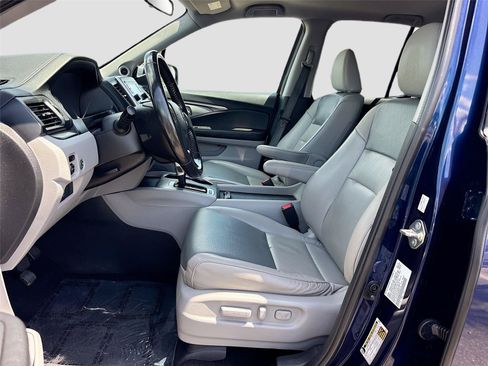 Used 2019 Honda Ridgeline RTL image 21