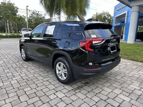 Used 2024 GMC Terrain SLE AWD/4WD image 34