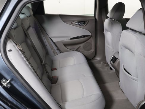 Used 2021 Chevrolet Malibu LT image 28