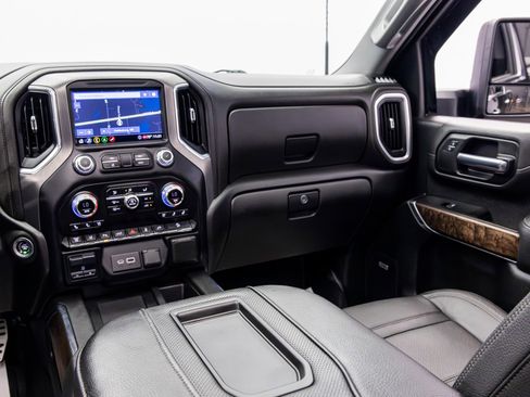 Used 2020 GMC Sierra 2500 Denali w/ Denali Ultimate Package AWD/4WD image 44