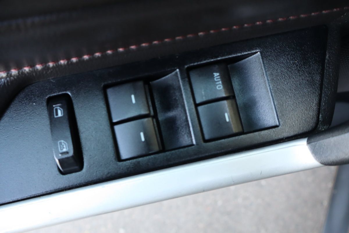 Used 2013 Ford Edge SEL FWD image 27